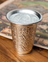 インド伝統唐草エンボスのアルミコップ【高さ:約9.7cm 容量:約300ml】