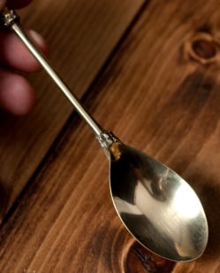 ［非食器］ブラス製 Shankarpali(シャンカルパリ)カッター付きスプーン  - サブ3