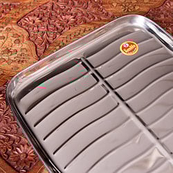 インドのステンレス製 バナナリーフプレート[約30.3cm] - サブ5