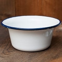 印度琺瑯 アンティーク調のホーロー 多目的ボウル - 外径21.5cm程度　約1700mlの商品写真