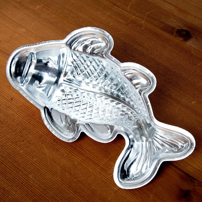 縁起の良い鯉 魚の形をしたアルミニウム製 お菓子の型 - 20cm 7 - 内部はこのようになっております