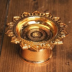 タイのお供え入れ 飾り皿 〔高さ:約5cm 直径:約9.5cm〕(ID-TBLWR-736)