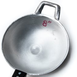 ガタ 軽くて振るいやすいタイの屋台アルミ鍋 小 - サブ3