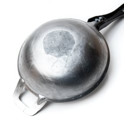 ガタ 軽くて振るいやすいタイの屋台アルミ鍋 小 - サブ5