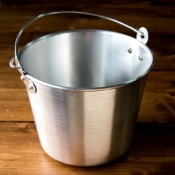 【送料無料・12個セット】軽いアルミ製 タイの屋台アイスペール[約：14.8cm 1200cc]の写真