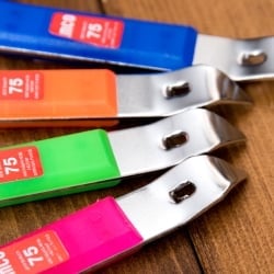 色彩豊かなタイの蛍光色オープナー 缶切り&栓抜き - サブ3