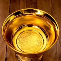 タイのお供え入れ 飾り器 ゴールドとシルバー〔高さ:約16cm 直径:約18cm〕 - サブ4