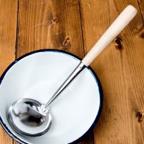 木柄タイのお玉 約50ml 調味料をすくうのに便利