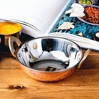 槌目銅装飾仕上げのステンレスカダイ[装飾持ち手付]サービングパン　食器・お皿〔約14cm〕の商品写真