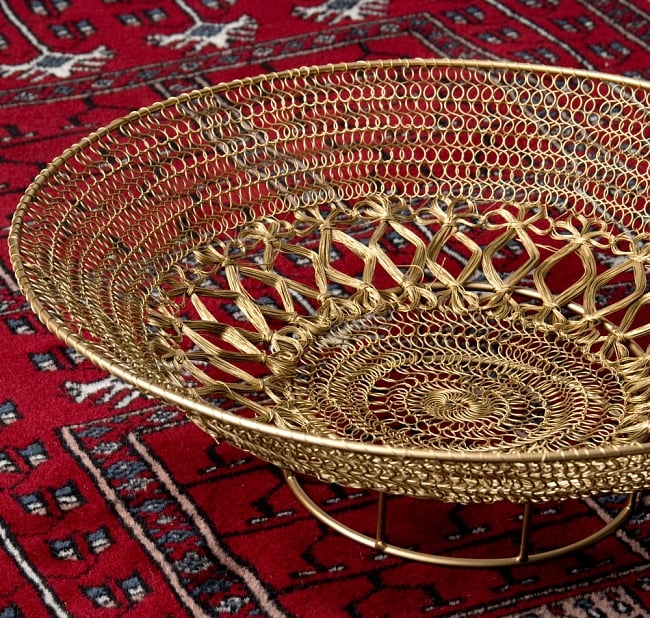 金色のメタルワイヤー飾り皿[直径:40cm] 5 - 横から撮影しました