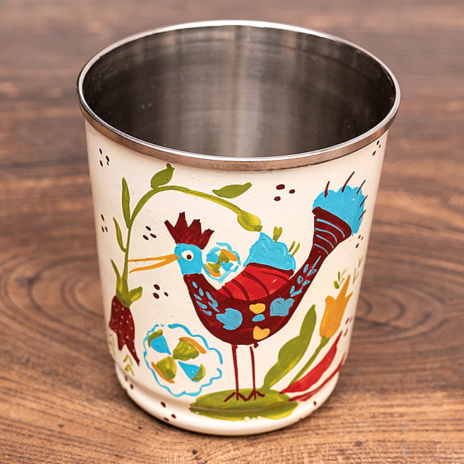 どこか懐かしいレトロテイスト 手描きカシミールペイントのチャイ