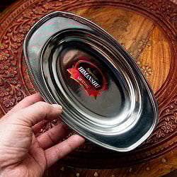 インドのステンレス製　オーバルプレート[約20cm×11.5cm] 約150ml - サブ5