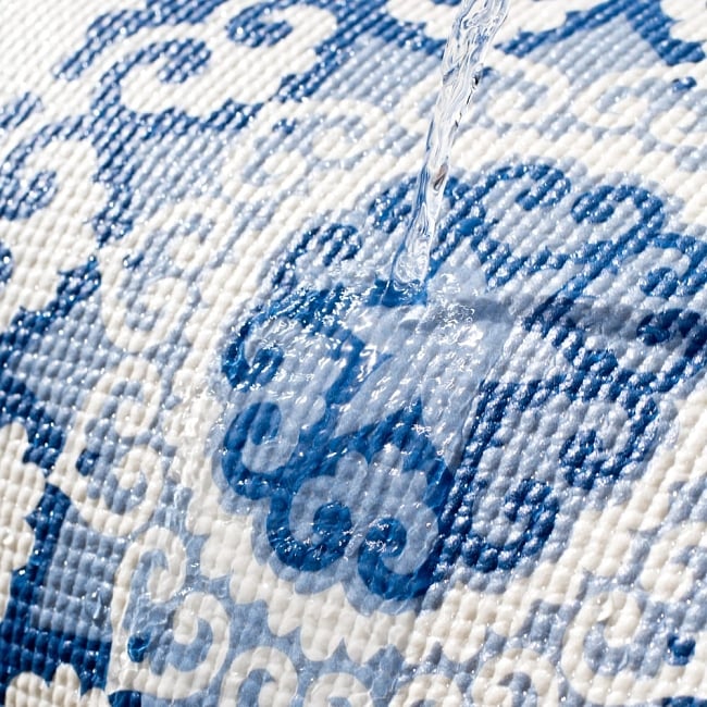 エスニック柄 ヨガマット（6mm） - ダマスクグレー 6 - 水で丸洗いができて衛生的です