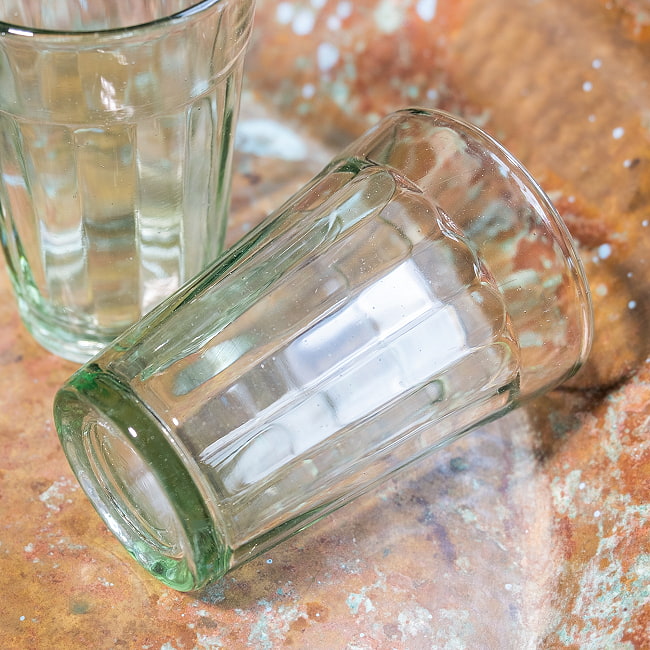 【5個セット】インドのチャイカップ【高さ:約8.5cm 直径:約6cm 容量：約110ml】 8 - 側面からの写真です