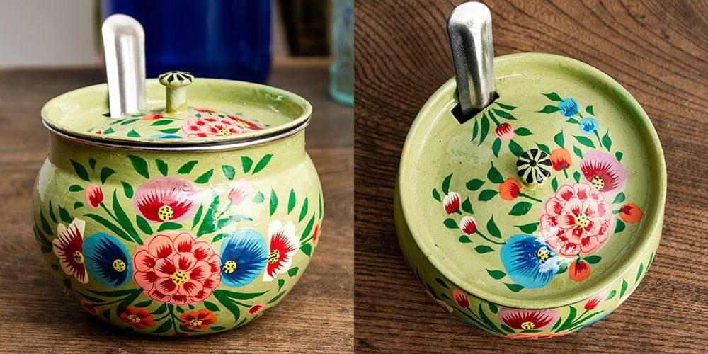 手描きカシミールペイントの壺型卓上シュガーポット ギーポット〔約8.5cm〕12枚目の説明写真です