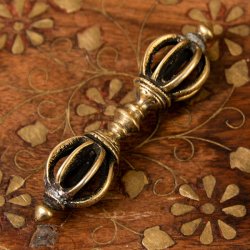 ドルジェ(ヴァジュラ・金剛杵) - 九鈷杵【長さ:6cm】