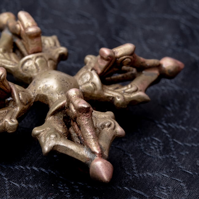 ダブルドルジェ(ヴァジュラ・金剛杵) - 8.5cm 2 - 角度を変えて撮影しました