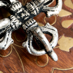 ヴィシュヴァ・ヴァジュラ（交差金剛杵） - 羯磨【長さ：4.5cm】 - サブ2