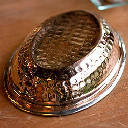 【送料無料・2個セット】【冷めにくい！二層式】インドのステンレスと銅製　オーバルプレート[約21.5cm×14.5cm] - サブ4