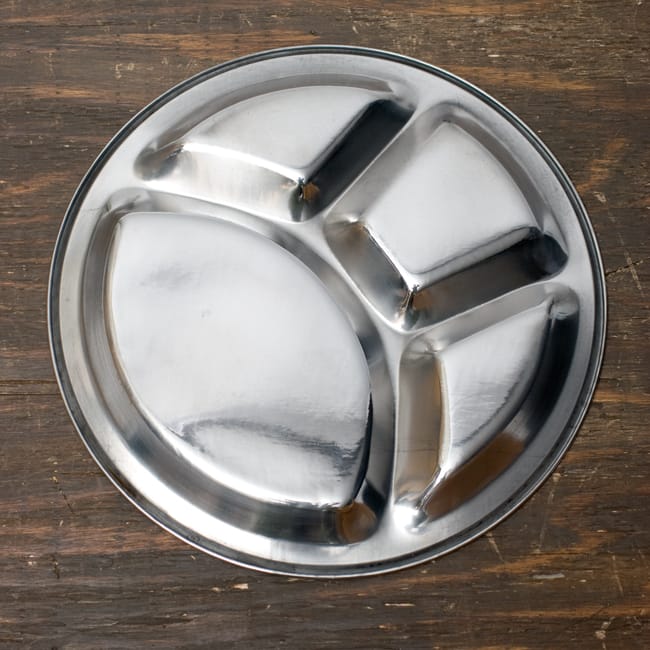 【送料無料・4個セット】分割カレー丸皿【31.8cm】 5 - 裏面はシンプル。洗い物が楽ちんです。