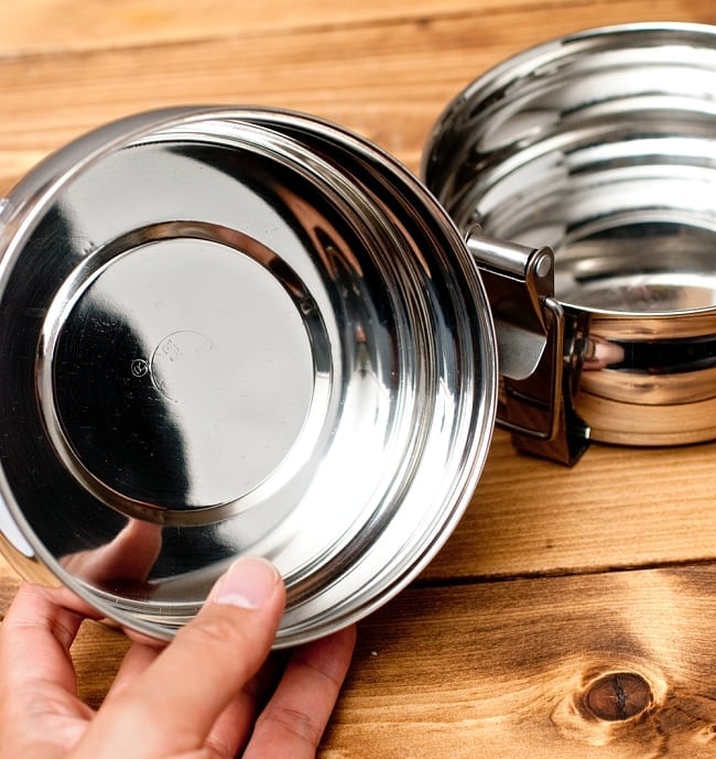 【送料無料・3個セット】【2段】インドの弁当箱 ベーグル型[18cm] 8 - 深さも約5.4cmほど、見た目以上にたくさん入れられますよ！
