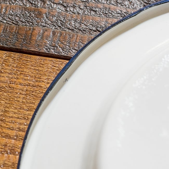 【送料無料・5個セット】印度琺瑯 アンティーク調のホーロー エッグプレート - 19cm 7 - 裏面のふちの様子です。