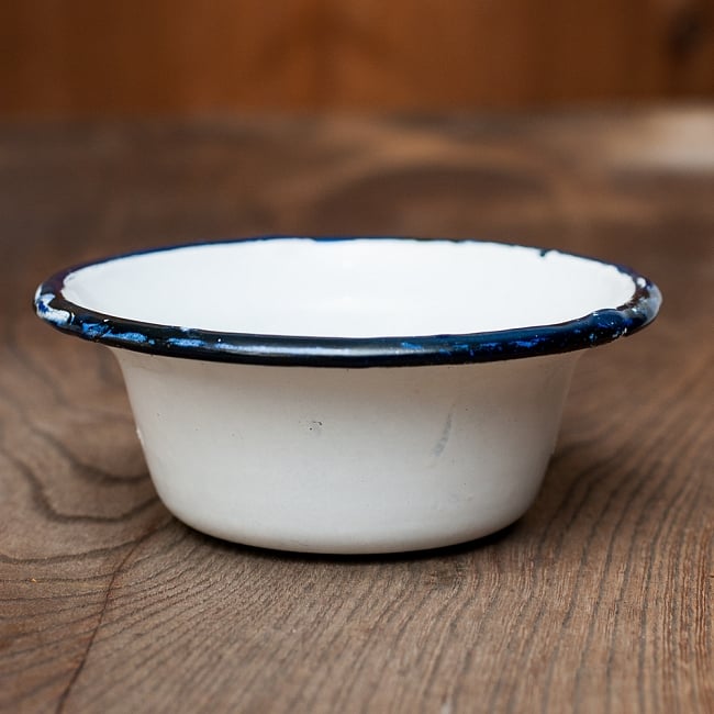 【12個セット】印度琺瑯 アンティーク調のホーロー 多目的ボウル - 外径12.5cm程度 4 - 口が末広がりになっています。