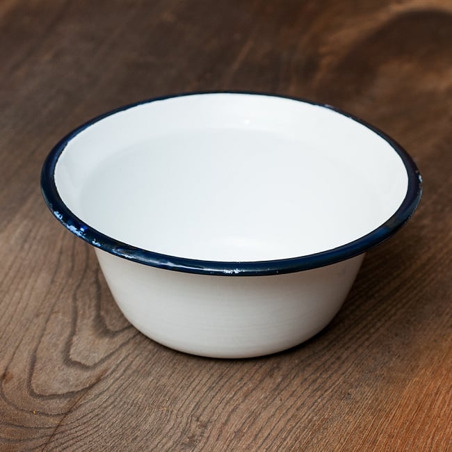 【送料無料・4個セット】印度琺瑯 アンティーク調のホーロー 多目的ボウル - 外径20cm程度 3 - しっとりと美しい器です。