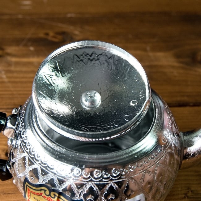 【送料無料・2個セット】エンボス入りまんまるレトロティーポット 600ml タイのアルミ細工急須 10 - 蓋の裏面です