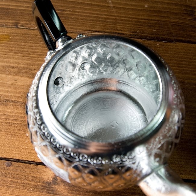 【送料無料・2個セット】エンボス入りまんまるレトロティーポット 600ml タイのアルミ細工急須 8 - 内部の写真です