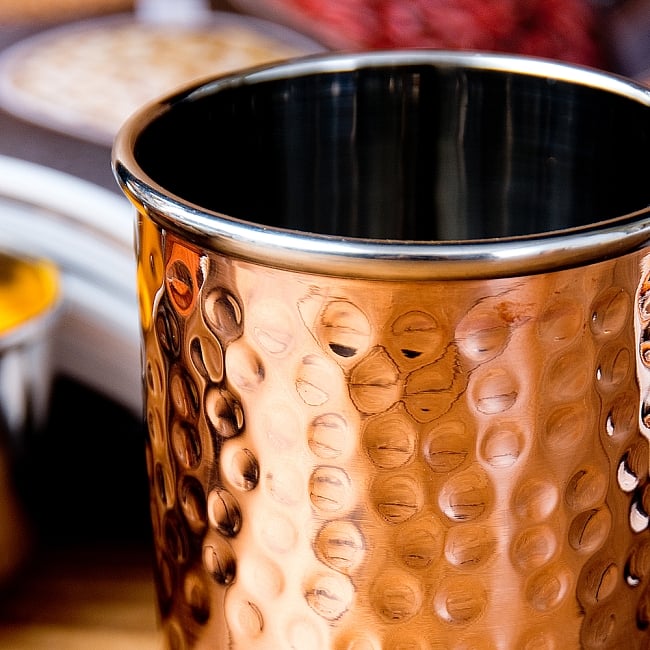 【送料無料・3個セット】インドの鎚目付き銅装飾コップ【高さ：9.5cm×直径：7.5cm】 6 - とても雰囲気があります