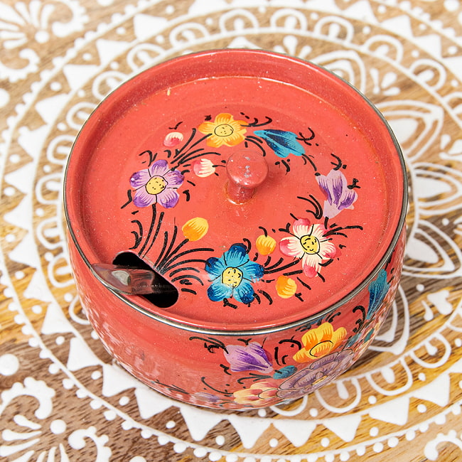 【送料無料・4個セット】手描きカシミールペイントの壺型卓上シュガーポット ギーポット〔約8.5cm〕 - 更紗サーモンピンク系 4 - 上からの写真です