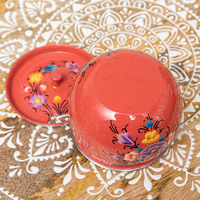 【送料無料・4個セット】手描きカシミールペイントの壺型卓上シュガーポット ギーポット〔約8.5cm〕 - 更紗サーモンピンク系 6 - 裏面です