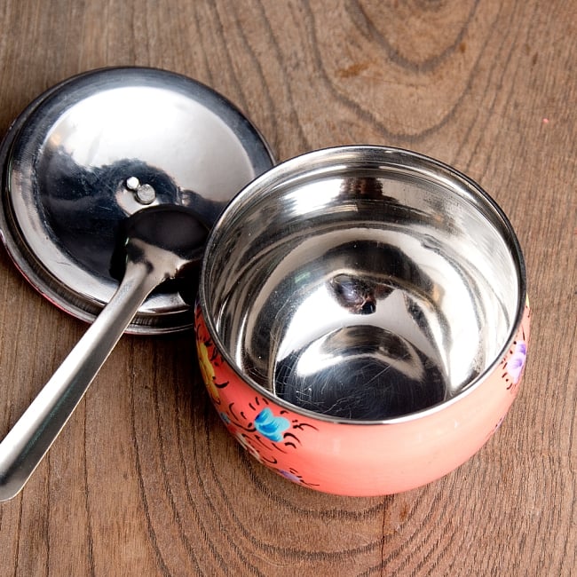 【送料無料・4個セット】手描きカシミールペイントの壺型卓上シュガーポット ギーポット〔約8.5cm〕 - 更紗サーモンピンク系 8 - 使いやすいスプーン付きです。