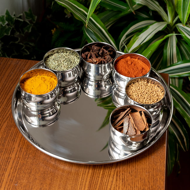 【送料無料・4個セット】カレー大皿 [27.5cm]-重ね収納のできるタイプ 7 - 小皿を並べてみたところです。※小皿は付属いたしません