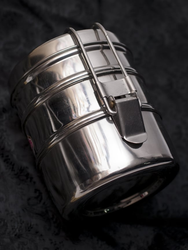 【12個セット】3段インド弁当箱 【少し小盛りサイズ 直径:約9.5cm 高さ:約13cm】 5 - 横からの写真です