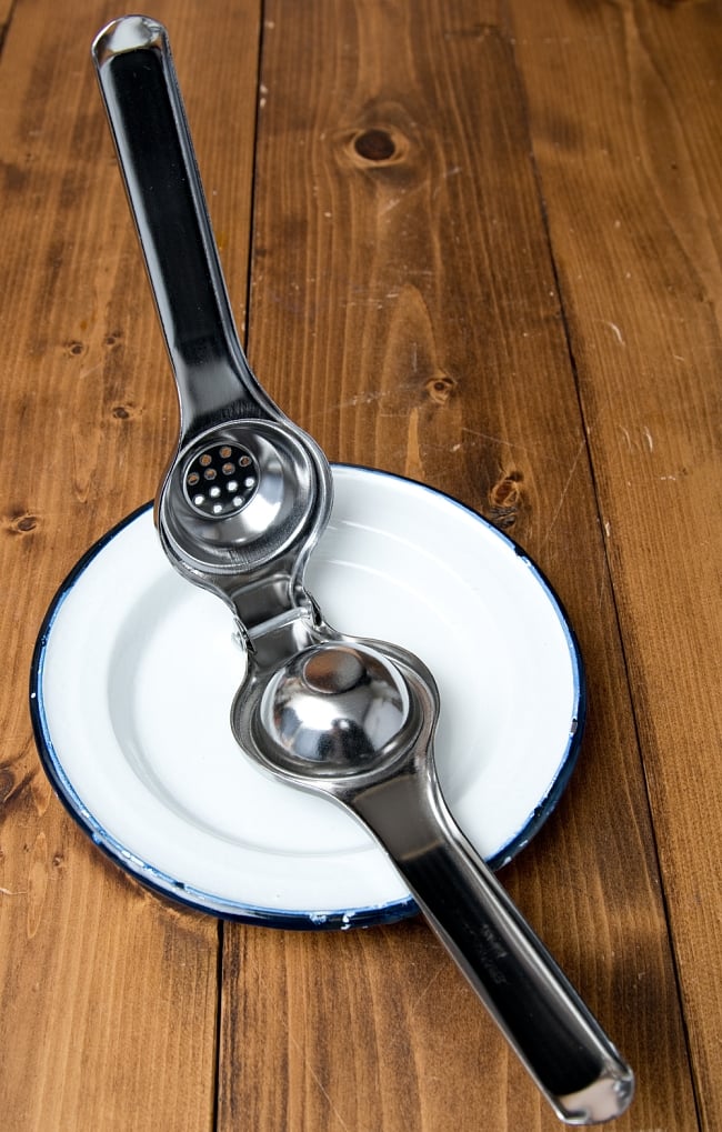 【6個セット】ライム＆レモンスクイーザー 絞り器 ジントニックなどへ 6 - 開いたところです