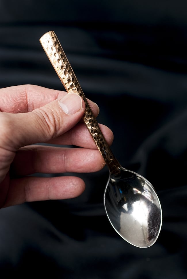 【3個セット】銅装飾槌目仕上げティースプーン 7 - 手に取るとこれくらいの大きさです。