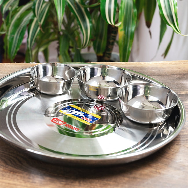 【大皿1枚+小皿3枚セット】カレー大皿 No.13 [約30.5cm]-重ね収納ができるタイプとサブジカトリ1枚＋ダールカトリ2枚セット 5 - 横からの写真です