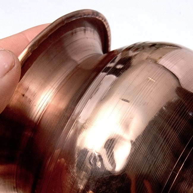 【3個セット】インドの水さし【銅】[高さ約7cm] 約200ml 7 - インド製ですので、凹みが見られます。