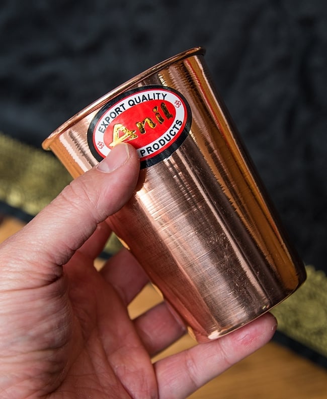 【12個セット】【祭壇用】銅製ラッシーグラス　【高さ：約12cm】 7 - 手に取るとこれくらいの大きさです。