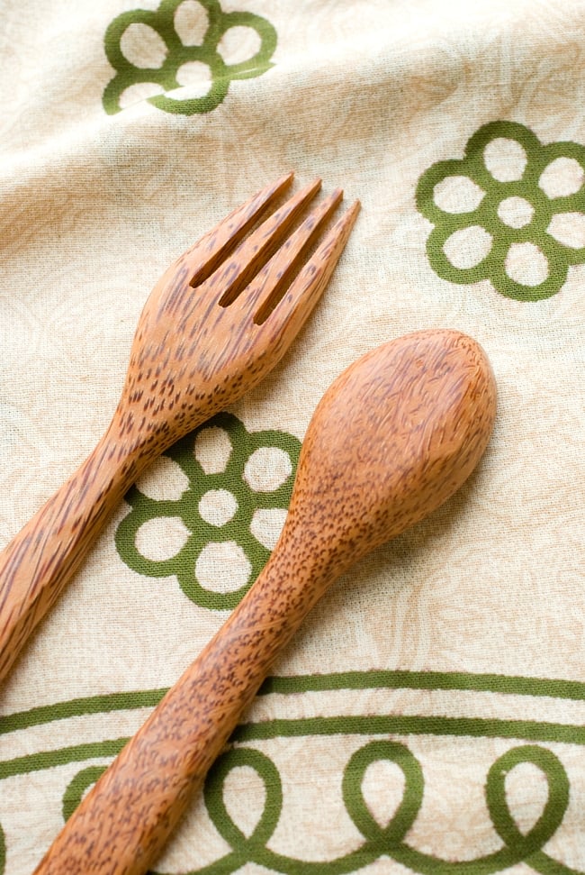 ココナッツのスプーン・フォークセット　約20cm 4 - その裏面です。