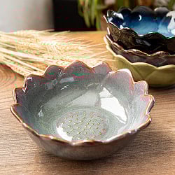 エスニック気分を盛り上げる　ロータスボウル　17cm　Yellow green - サブ2