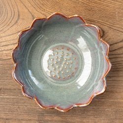 エスニック気分を盛り上げる　ロータスボウル　17cm　Sky purple(TI-CERAMIC-18)