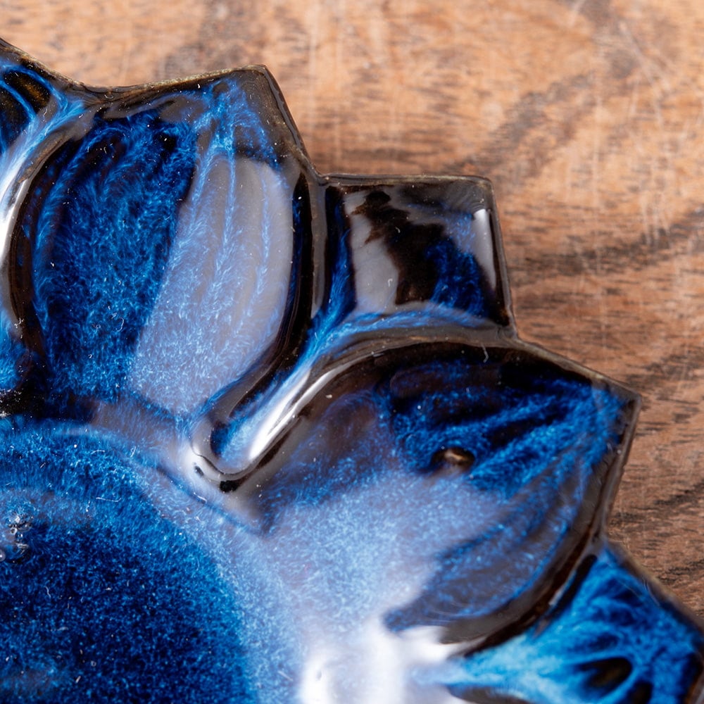 エスニック気分を盛り上げる　ロータスプレート　14cm　Sky purple3枚目の説明写真です