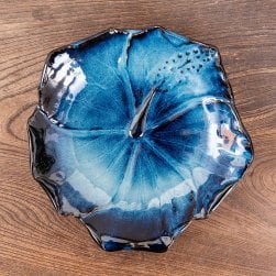エスニック気分を盛り上げる オーキッドプレート 20cm Blue