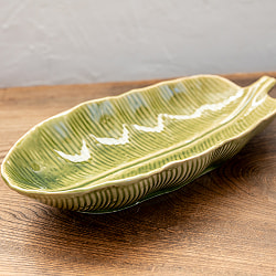 エスニック気分を盛り上げる　バナナリーフプレート　31cm　Yellow green - サブ3