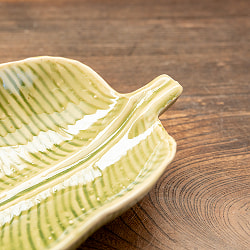エスニック気分を盛り上げる　バナナリーフプレート　31cm　Yellow green - サブ4