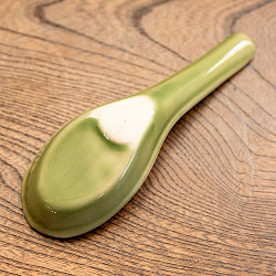 滑らかな釉薬が美しい タイの陶磁器スプーン　Yellow green - サブ4