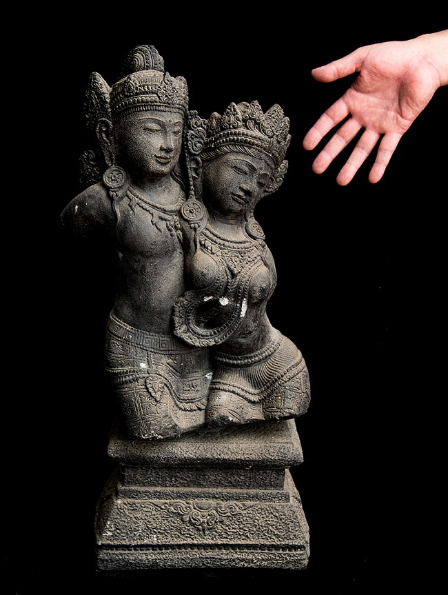 【58cm】アンティーク調 シータとラーマ 石像 インドネシアスタイルのヒンドゥ神像 17 - 大きく存在感があります。
